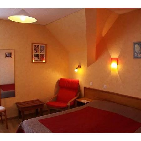 Bagnols-les-Bains Les Chemins Francis - Modern Hotel المظهر الخارجي الصورة