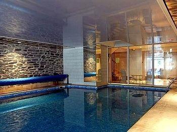 Bagnols-les-Bains Les Chemins Francis - Modern Hotel المظهر الخارجي الصورة