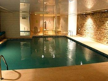 Bagnols-les-Bains Les Chemins Francis - Modern Hotel المظهر الخارجي الصورة