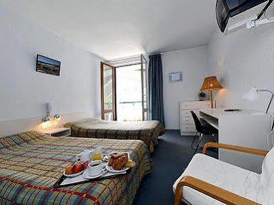 Bagnols-les-Bains Les Chemins Francis - Modern Hotel المظهر الخارجي الصورة